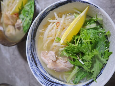 パクチーなし!鶏肉と水菜のフォー